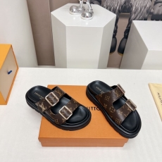 Louis Vuitton Slippers